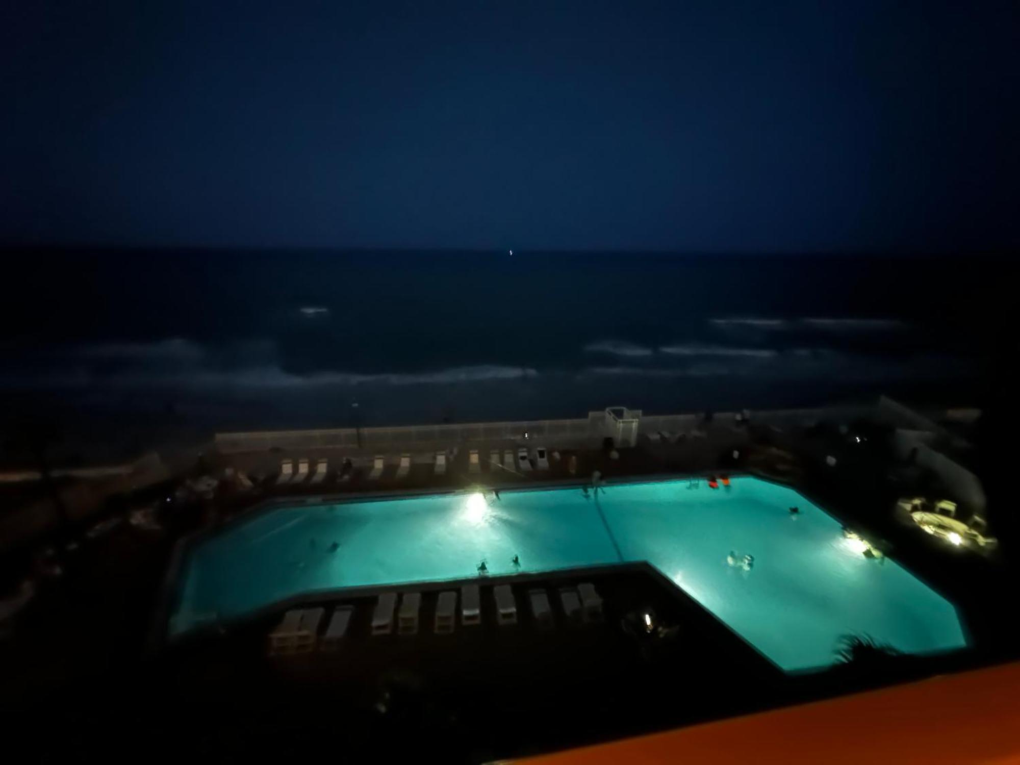 Oceanfront Oasis Aparthotel Daytona Beach Esterno foto